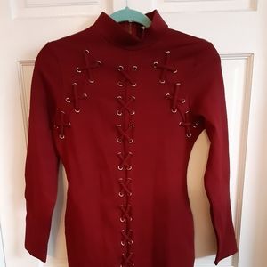 Dress Burgundy with rivets crisscrossed